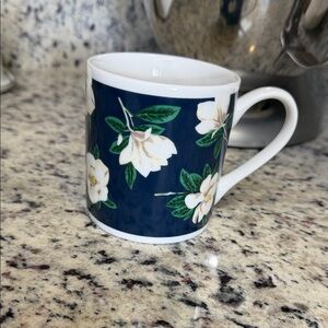 Magnolia Coffee Cup ☕️